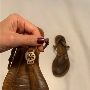 Tory Burch t strap sandal with gold logo- size 7.5